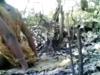 2 शौकिया किशोर चेहरे के साथ सेक्सी फिल्म मूवी में 2 डॉक्टरों को चूसते और चोदते हैं