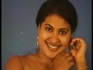 Saggy स्तन और आदमी के हिंदी में सेक्सी वीडियो मूवी साथ सौतेली माँ