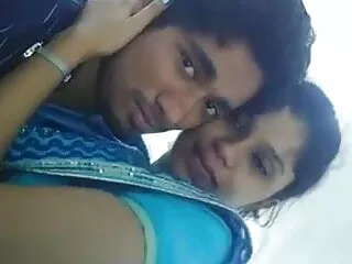 पोर्न फिल्म्स वीडियो में मूवी सेक्सी 3 डी - दोस्त एक-दूसरे का अन्वेषण करते हैं