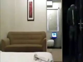 मेनेज ए रोज़ हिंदी में सेक्सी मूवी