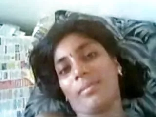किट्टी उसके boobies और बिल्ली खेल रहा सेक्सी फिल्म मूवी में है