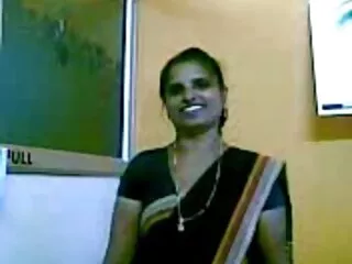 बहुत हॉट मूवी फिल्म सेक्सी वीडियो में लड़की है