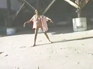 एशियन प्रिंसेस स्प्रेड सेक्सी वीडियो में हिंदी मूवी लेग्स वेरीवाइड